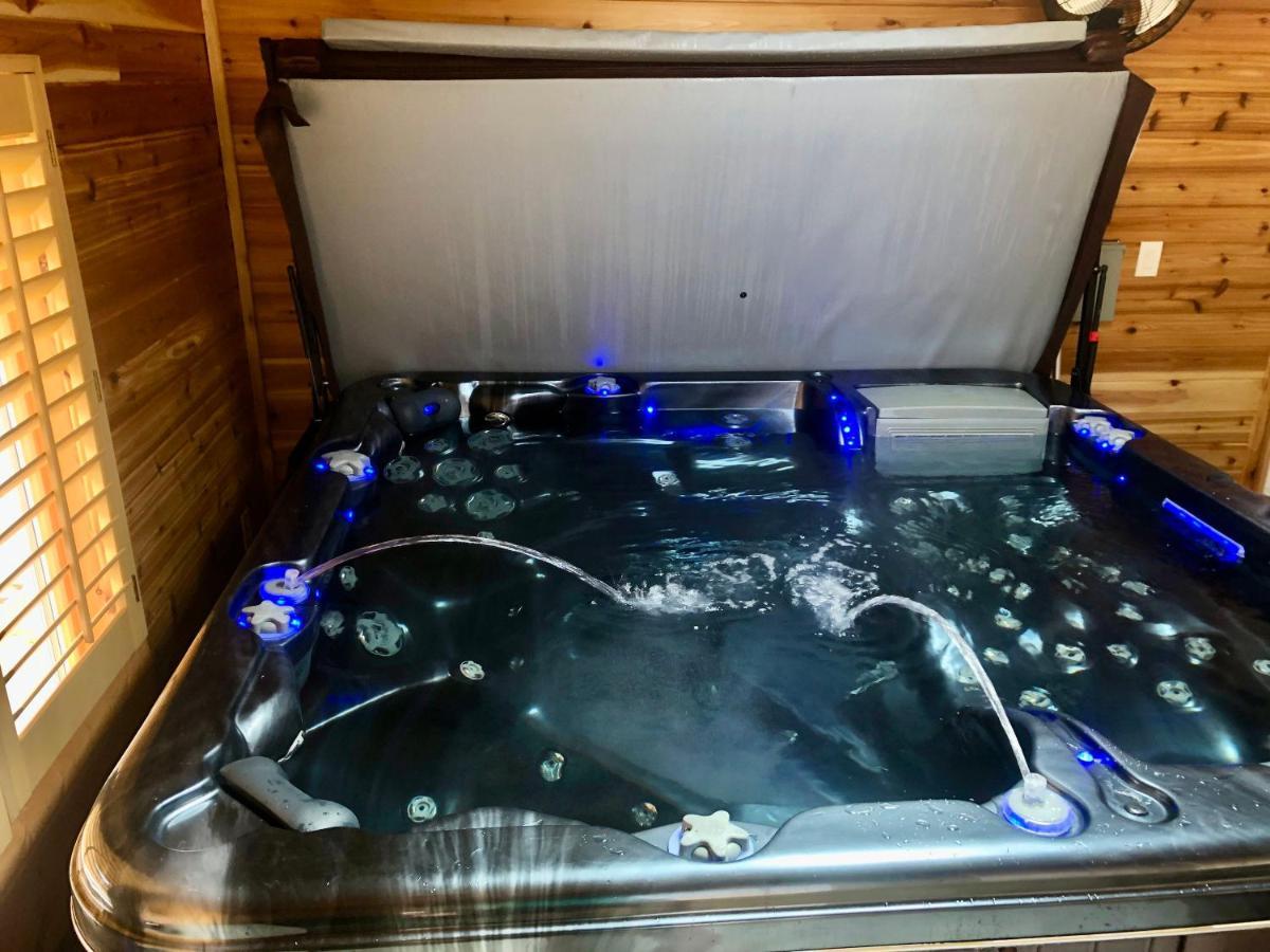Blue Bear Den 3BR 2BA DTC Private Apt Hot Tub Eksteriør billede