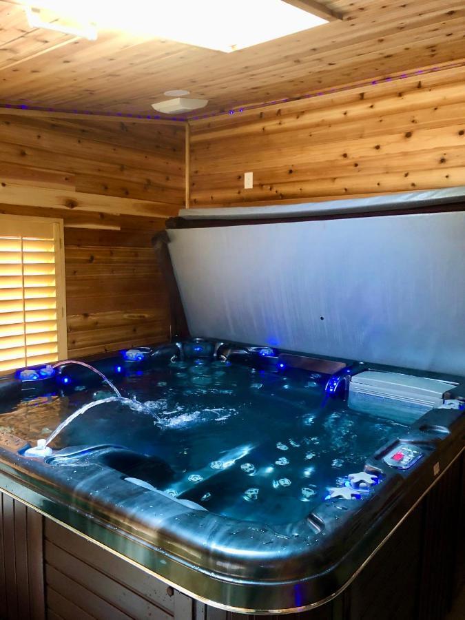 Blue Bear Den 3BR 2BA DTC Private Apt Hot Tub Eksteriør billede